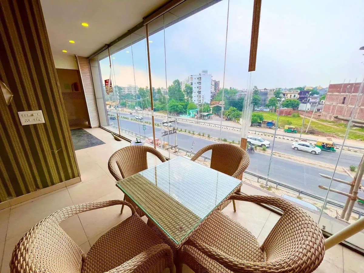 The Starlet Prime, A Hidden Peaceful Stay Chandigarh Hotel