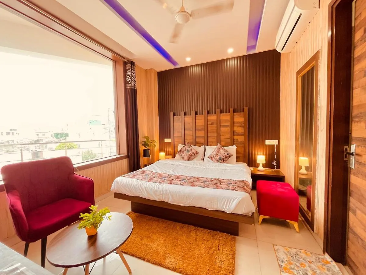 The Starlet Prime, A Hidden Peaceful Stay Chandigarh 4*,
